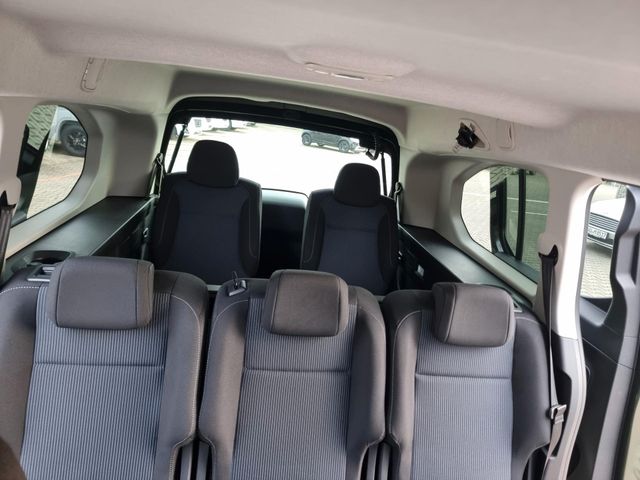 Fiat Doblo Maxi  Kombi 7 Sitzer NAVI DAB SZHG