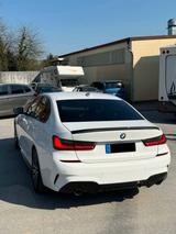 BMW 330d M Sport // Head-up // Harman Kardon / Laser - BMW 330 in Düsseldorf