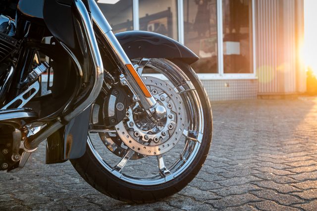 Fahrzeugabbildung Harley-Davidson CVO STREET GLIDE 110 cui FLHXSE - KESSTECH