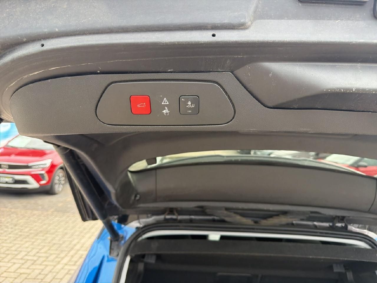 Fahrzeugabbildung Opel Grandland Dynamic