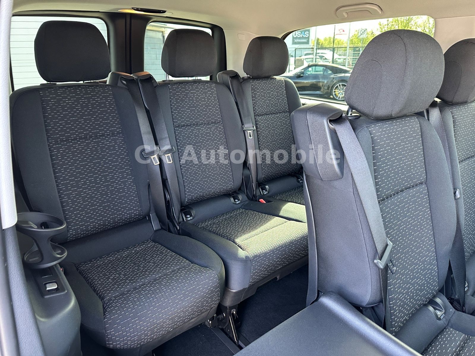 Fahrzeugabbildung Mercedes-Benz Vito Tourer Pro 124 Edition Autom/8Sitze/Kam/AHK