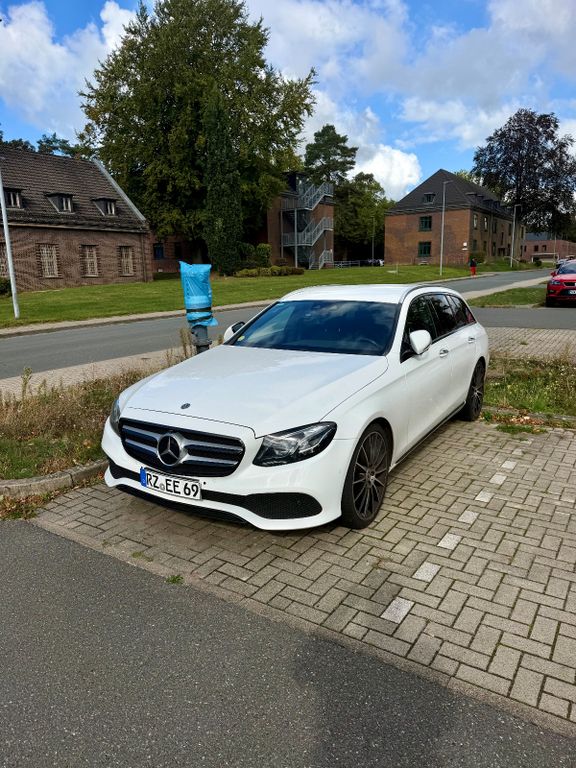 Image of Mercedes-Benz E 400