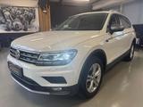 Volkswagen Tiguan Allspace 2.0 TSI LED-SCHEINWERFER PANO AC - weiße Volkswagen Tiguan Allspace