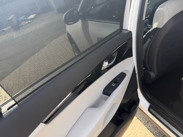KIA Sorento - 10
