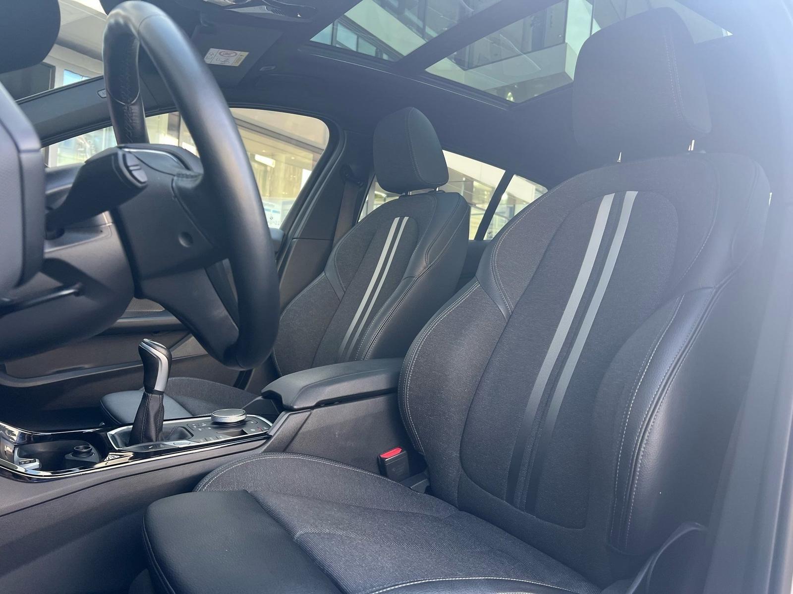 BMW 118i AdapLED Navi Pano HiFi PDC DAB Shz