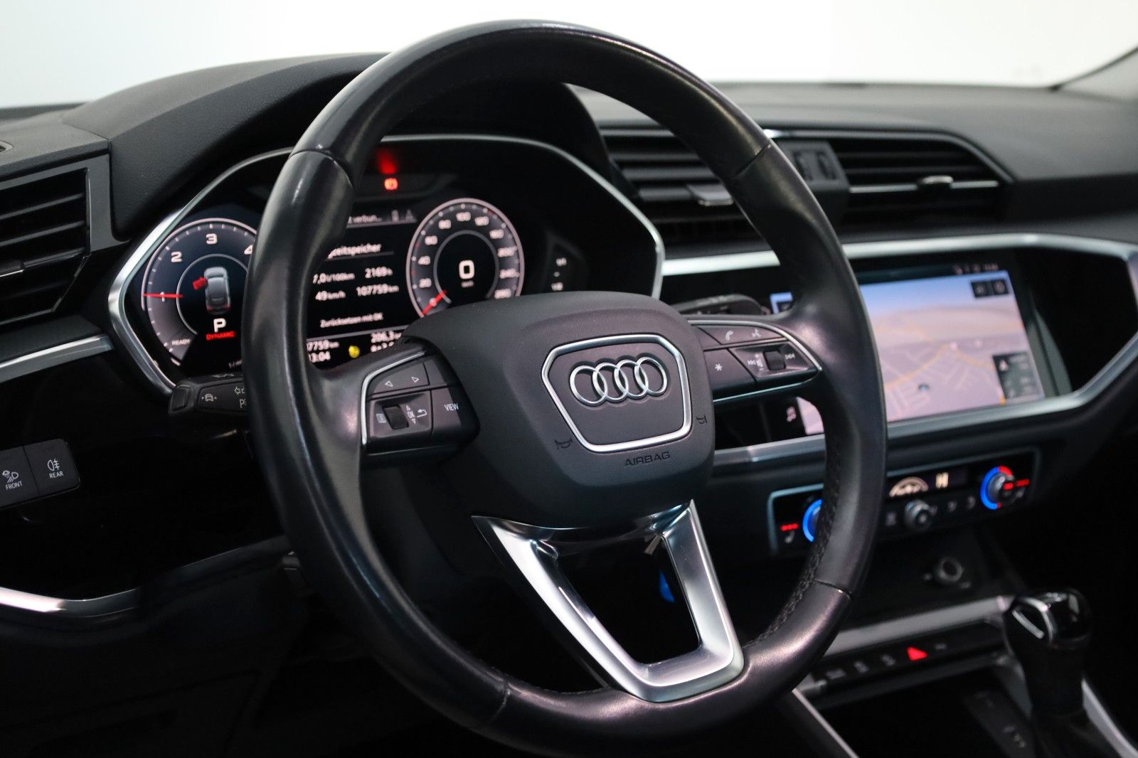 Fahrzeugabbildung Audi Q3 Sportback 35 TDI Leder,Navi,LED,Kamera,ACC