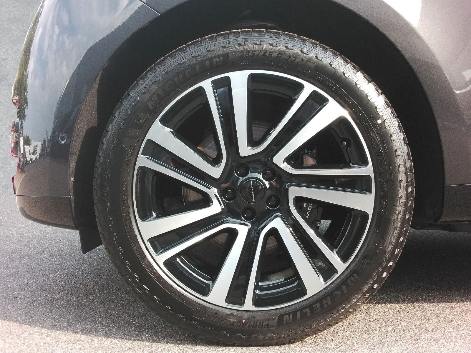 Fahrzeugabbildung Land Rover Range Rover P460e HSE PHEV