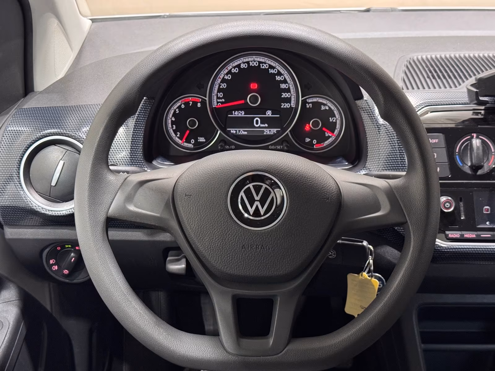 Volkswagen Up move up! 1.0 MPI DAB BLUETOOTH KLIMA SITZHEIZ, миниатюра 6