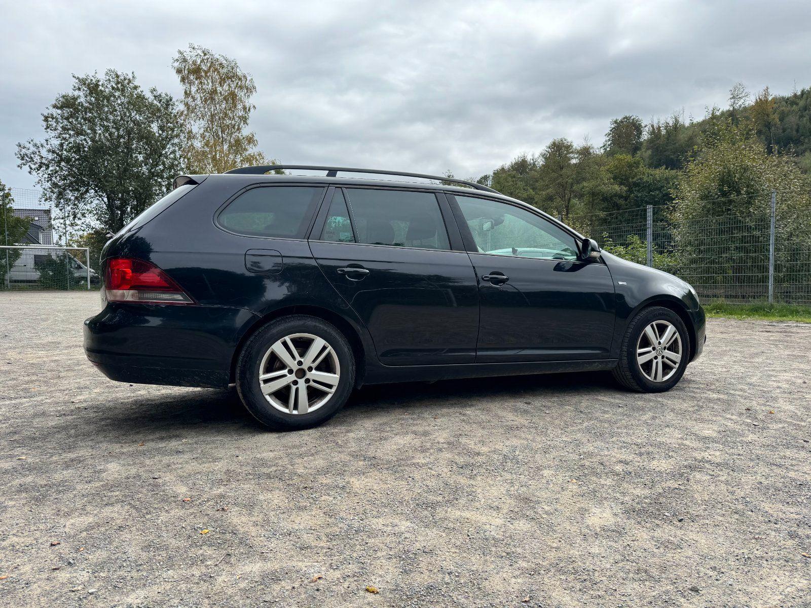 Volkswagen Golf 2013 — engine 140 HP (103kW)