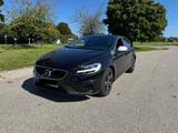 Volvo V40 T5 R Design Automatik Garantie Plus - Volvo V40 mit Anhängerkupplung