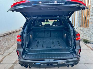صورة 9 لـ 2021 BMW X5 M