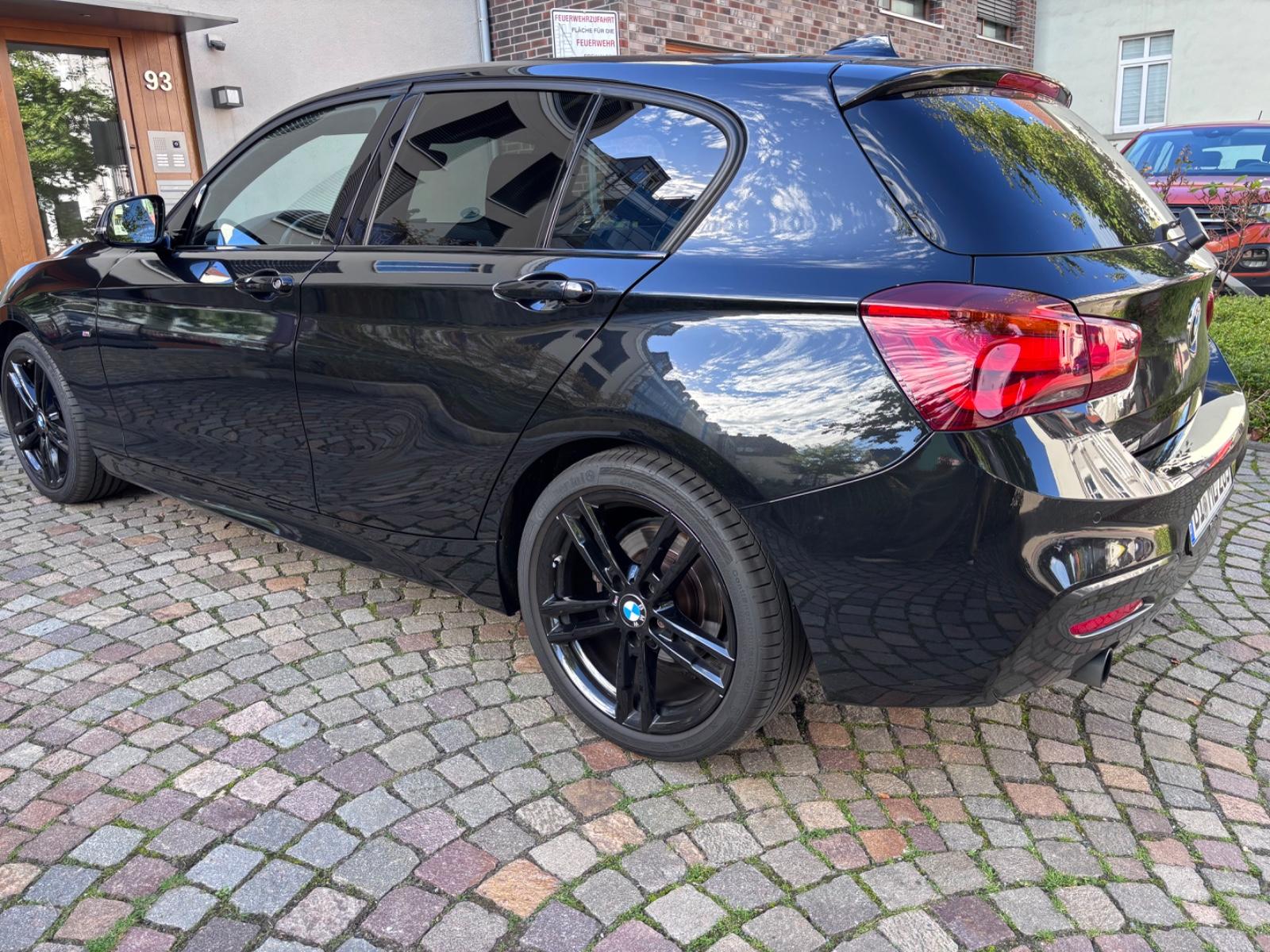 BMW 118i 5-Türer - M Sport, Automatik, Leder