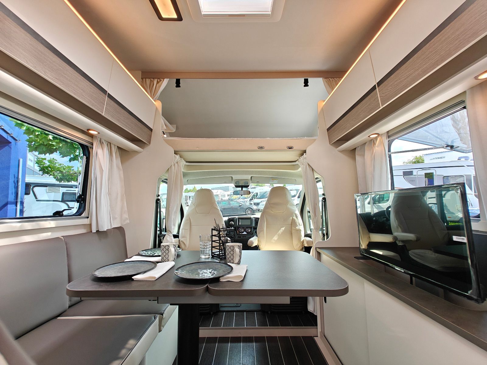 Fahrzeugabbildung XGO Dynamic 39 Lounge - Modell 2025 - SUMMER DEAL!