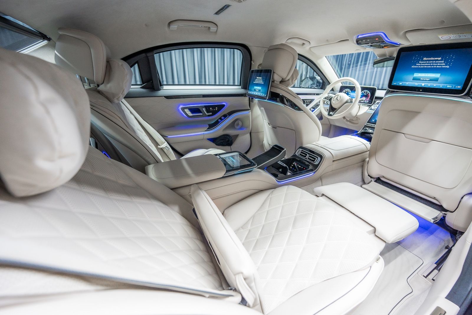 Fahrzeugabbildung Mercedes-Benz S 680 4M GUARD Armored VR10 FULL STOCK 2025