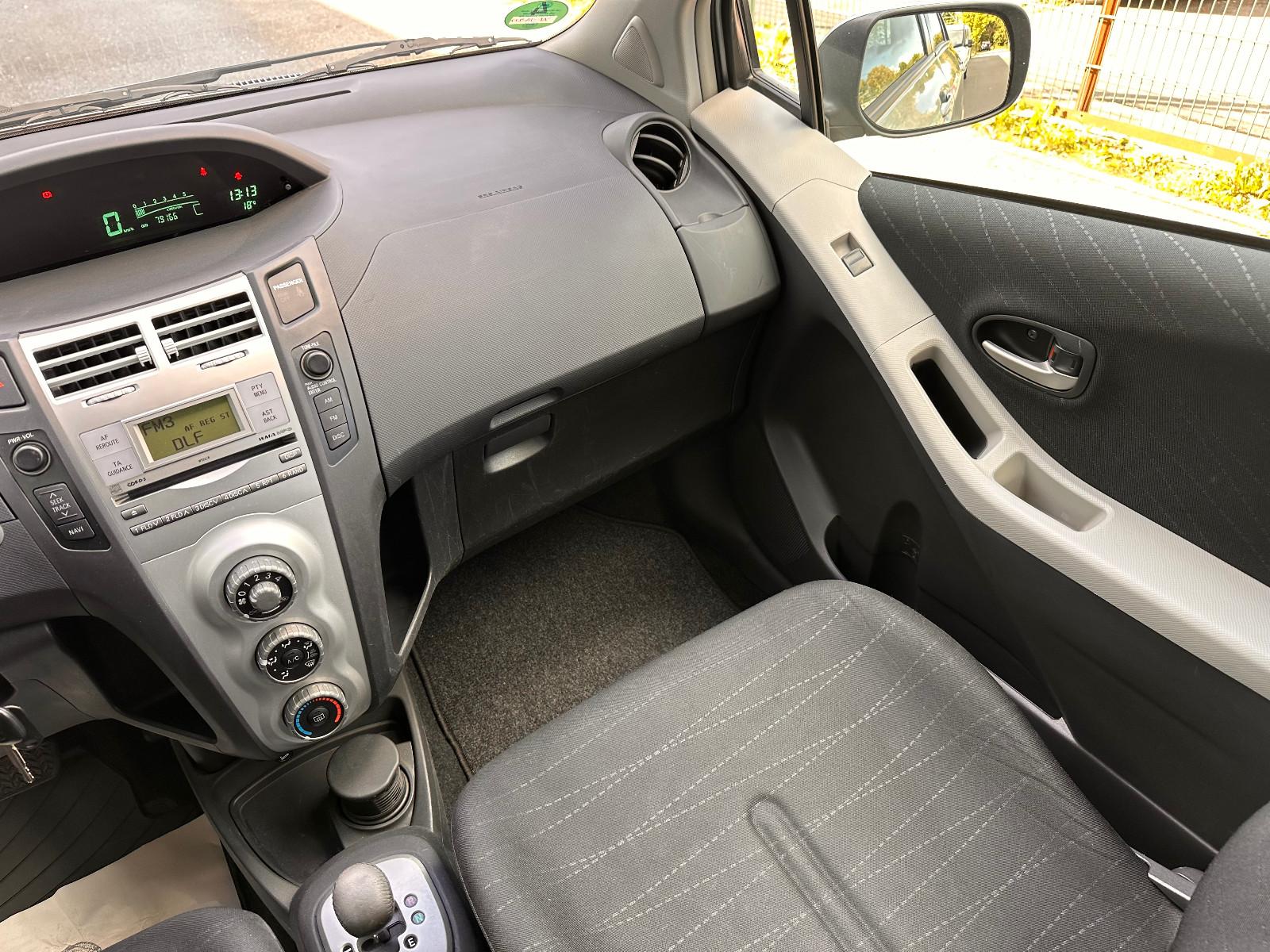 Toyota Yaris Team 1.3 Klima 79'TKM Scheckheft gepflegt