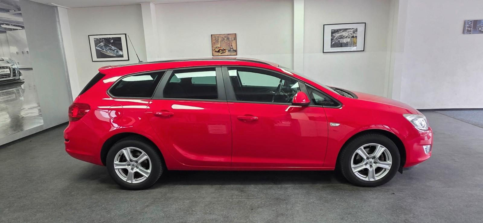 Opel Astra ST 1.6 Design Edition Automatik 49.000 km