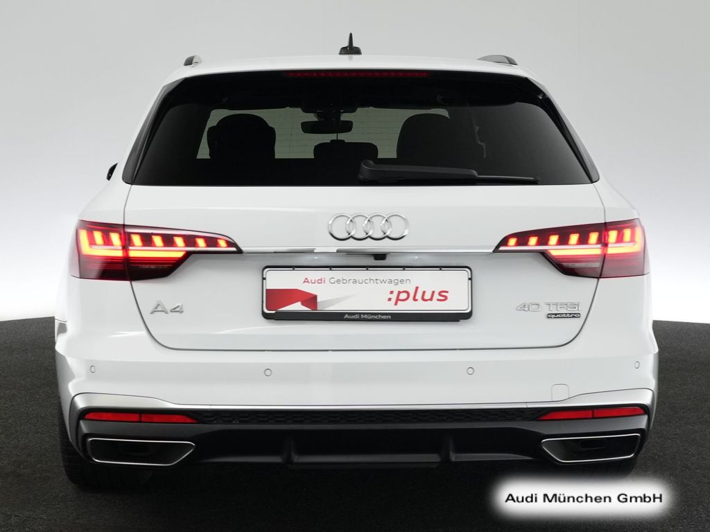 AUDI A4 2024