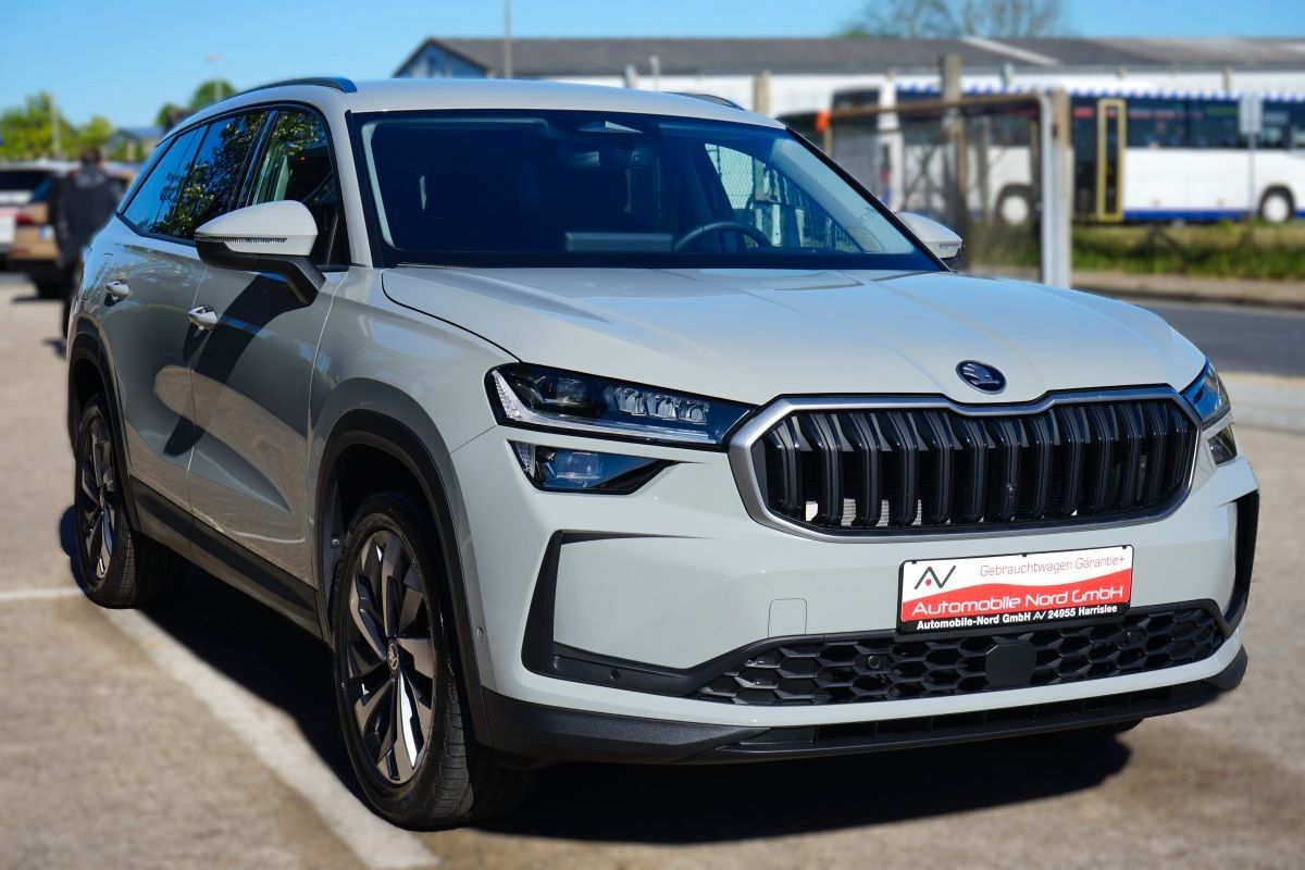 Fahrzeugabbildung SKODA Kodiaq 2.0 TDI 190 PS 4x4 Sport*Head Up*7 Sitzer