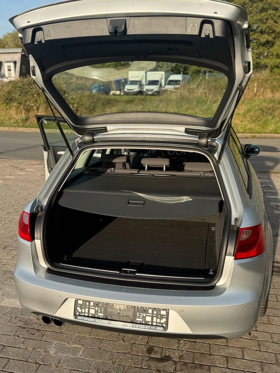 Seat Exeo 2012 — photo 12