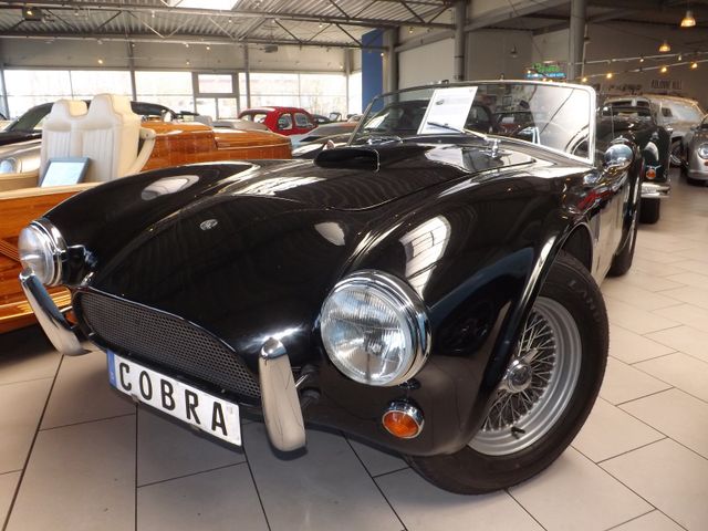 Cobra BRA-Werksbau V8 mit historischer Rennwagen-Optik