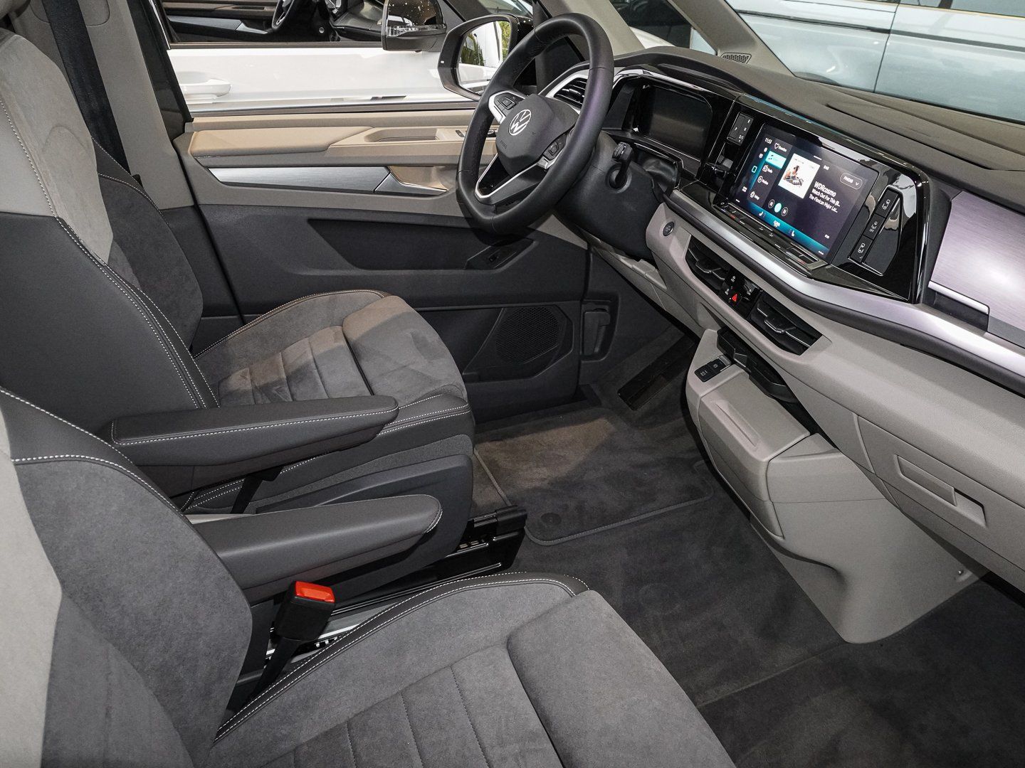 Volkswagen T7 Multivan - Bild 6