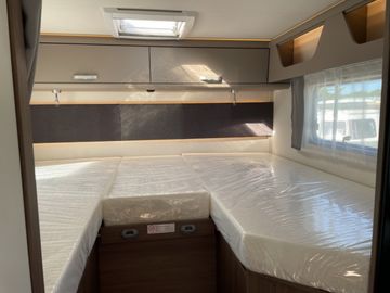 Carado T 328 PRO+ KLIMA NAVI TV