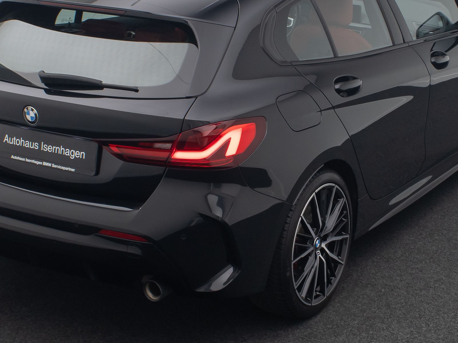 Fahrzeugabbildung BMW 120i M Sport Komfort DAB HiFi Panorama Leder 19"