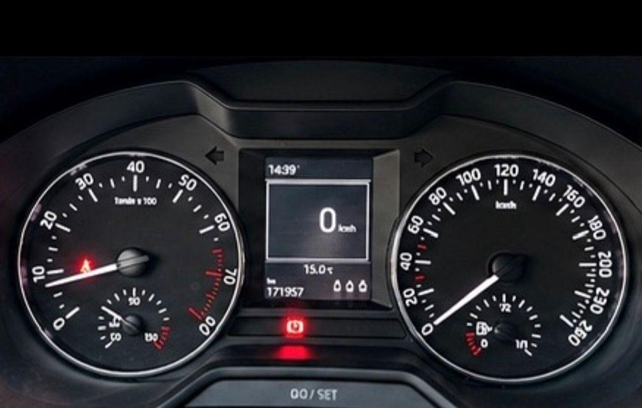 Skoda Octavia 2014 — engine 105 HP (77kW)