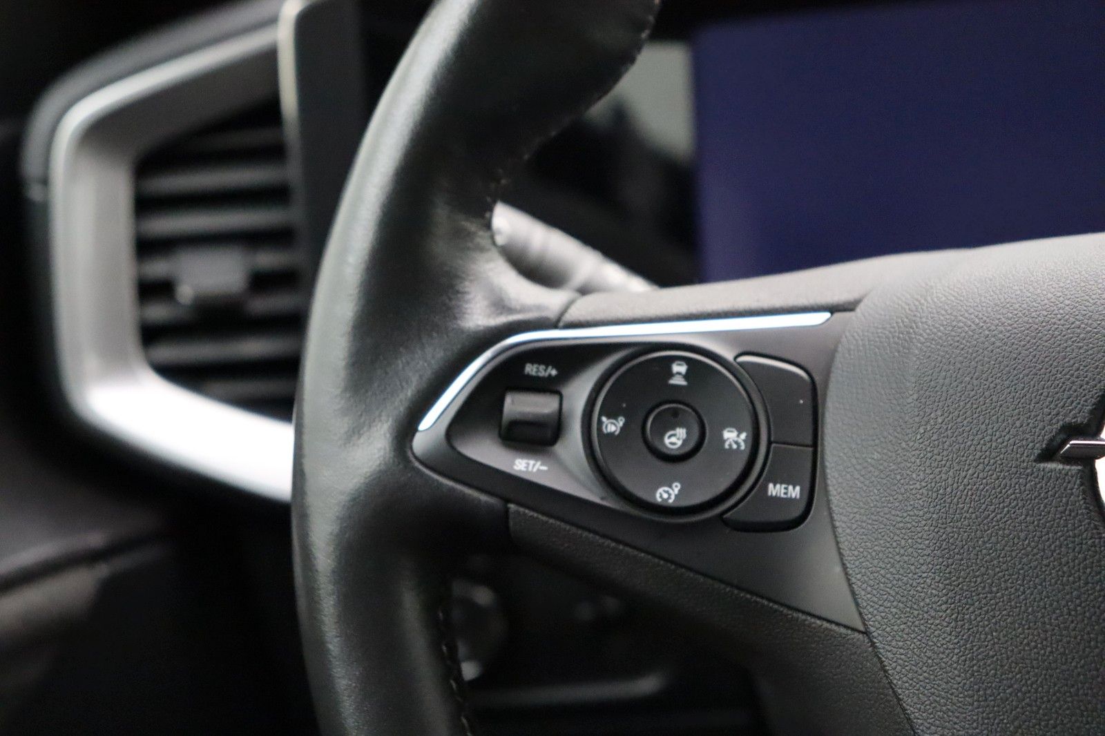 Fahrzeugabbildung Opel Mokka e Ultimate