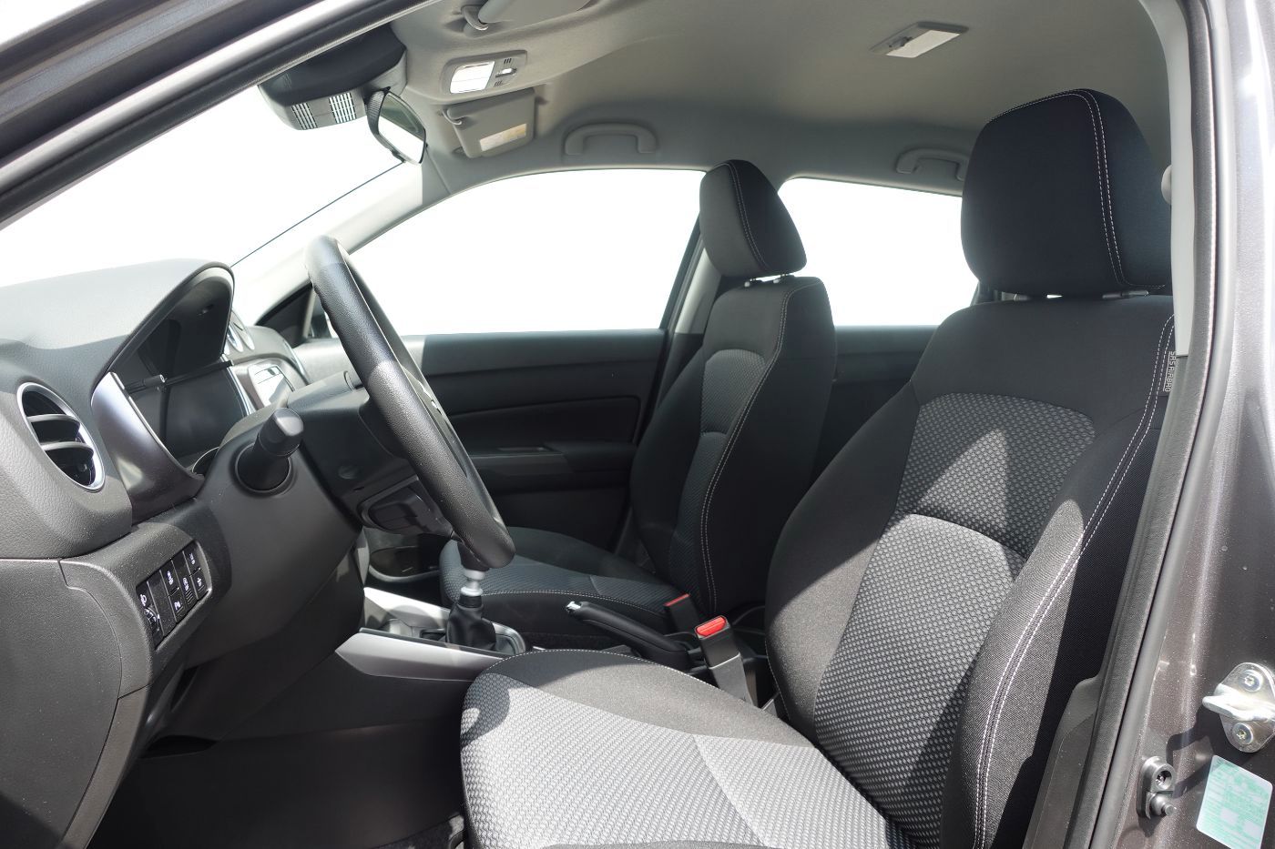 Fahrzeugabbildung Suzuki Vitara 1.4Hybrid Club Navi, Kamera,PDC,LED