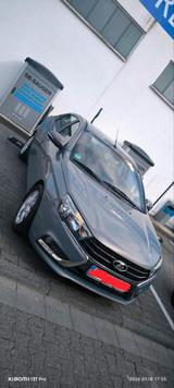 Lada Vesta 1.6 16V Luxus - : Limousine, Luxus