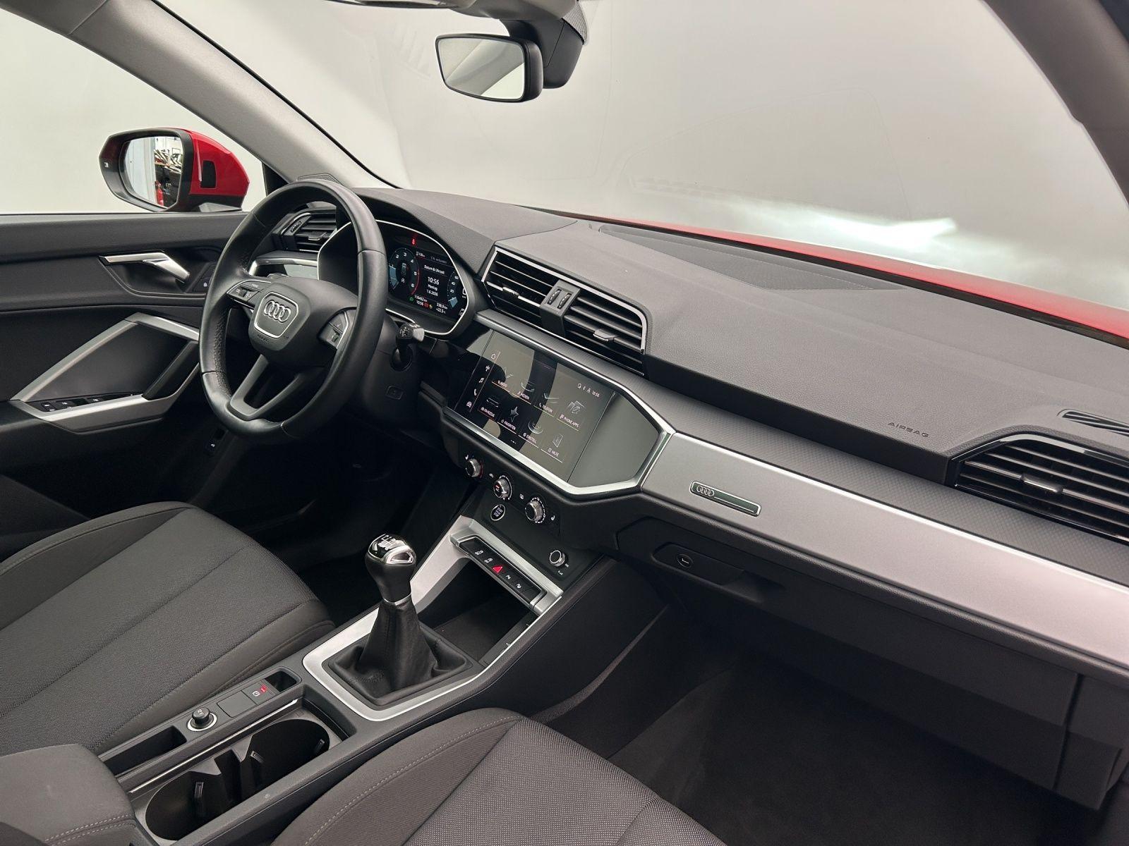Audi Q3 35 TDI S line*Pano*LED*Virtual*Smartphone Int, миниатюра 7
