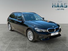 Fahrzeugabbildung BMW 318i T Sport Line LED*Tempomat*Kessy*Navi AHK Sh