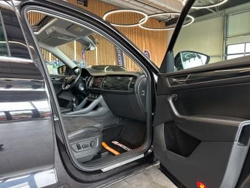 Skoda Kodiaq *7-SITZER*KEYLESS*PANO*MEMORY*AHK*LED*