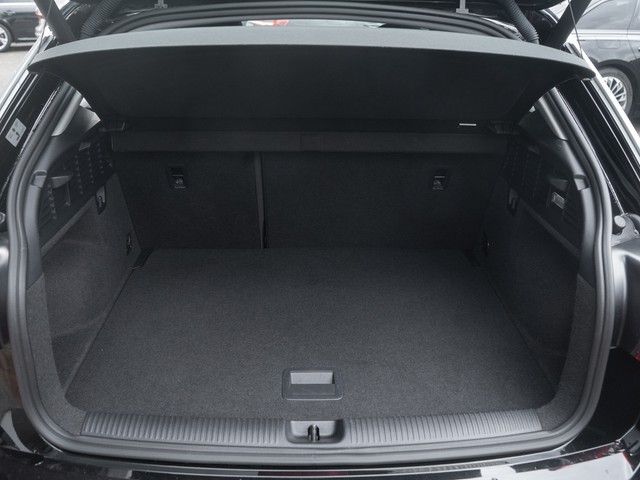 Q2 35 TFSI sport AHK+NAVI+LED