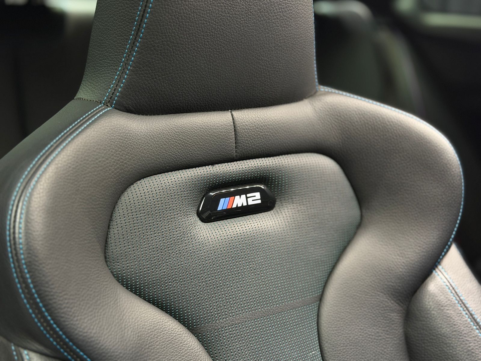 Fahrzeugabbildung BMW M2 Competition|H&K|KW|RF-Kamera|Assistent