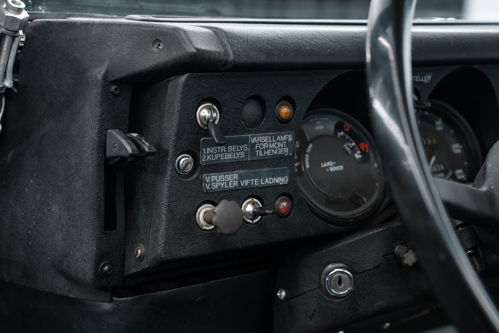 Fahrzeugabbildung Land Rover Serie III 109 LWB/MILITÄRAUSFÜHRUNG/RESTAURIERT