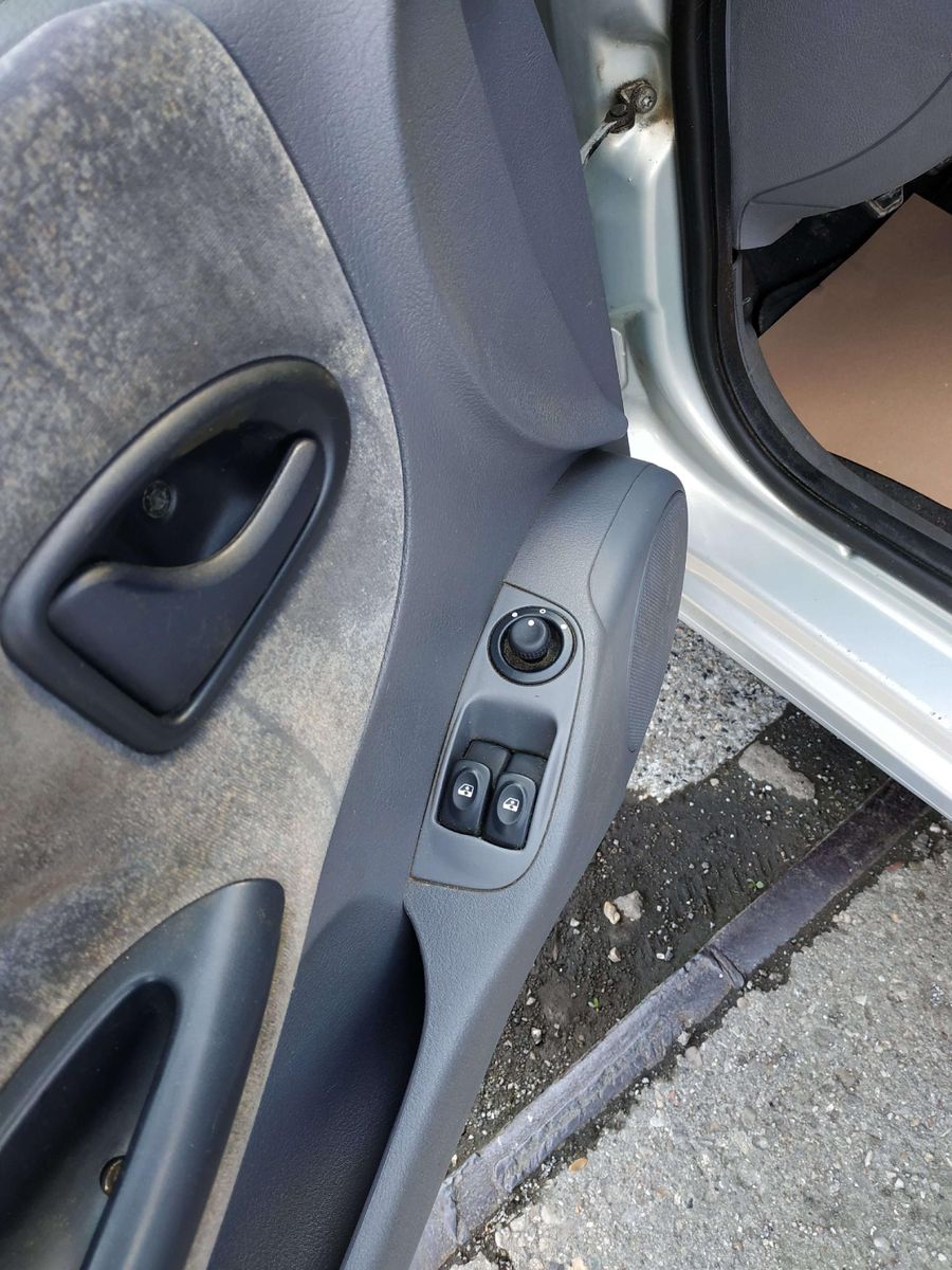 Megane Grandtour 1.4/ TÜV NEU/ Klima/ ALU – Bild 13