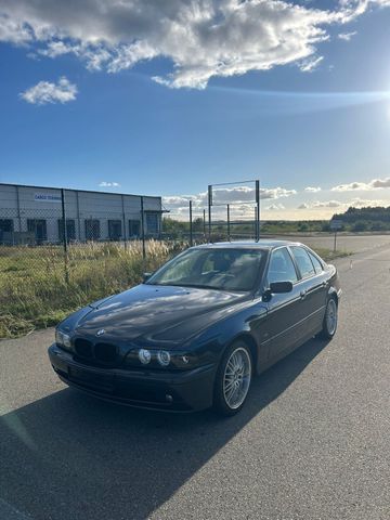 BMW e39 525i