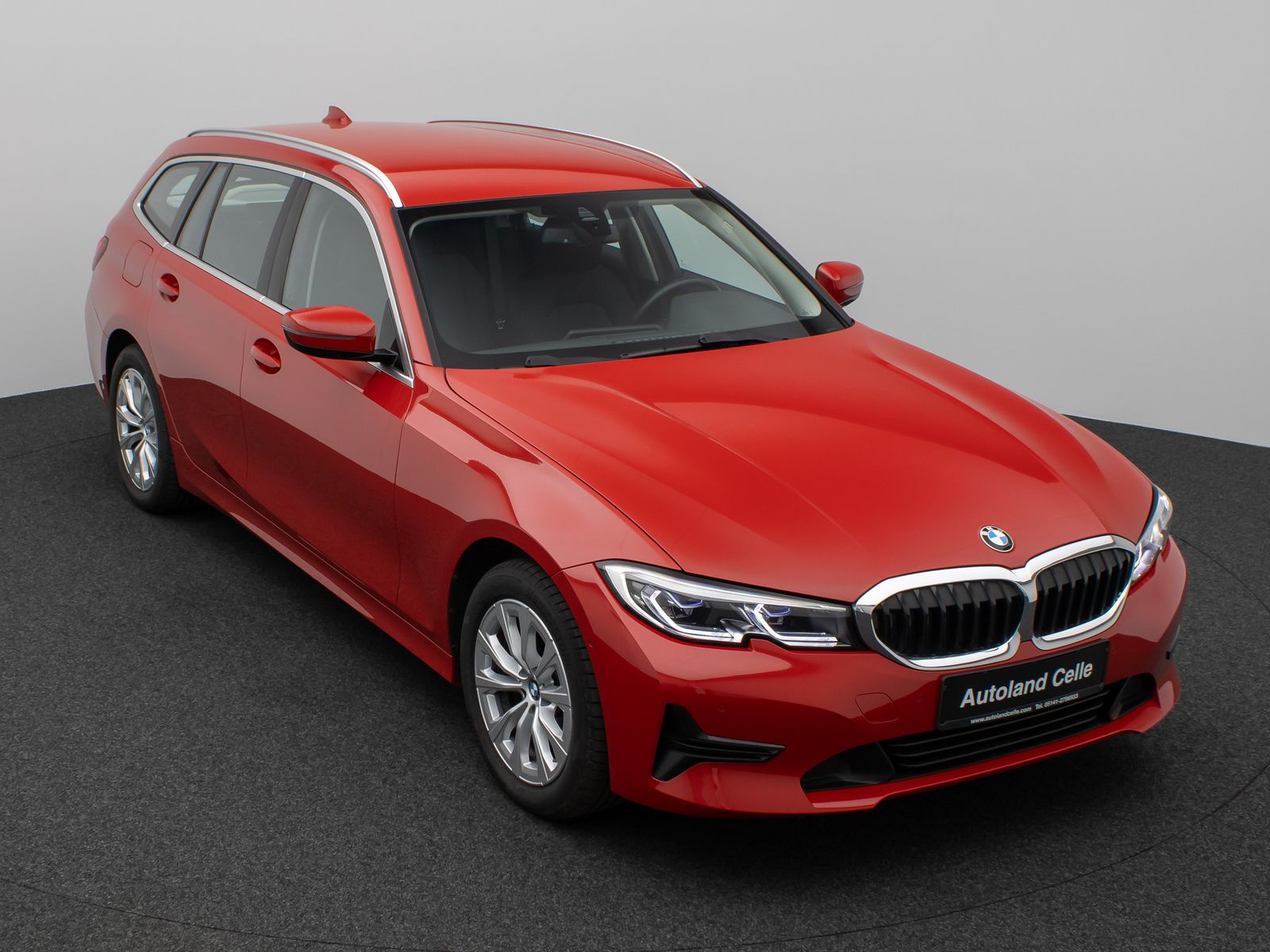 Fahrzeugabbildung BMW 320d  xD Laser DAB Fernlichtassist Komfort Alarm