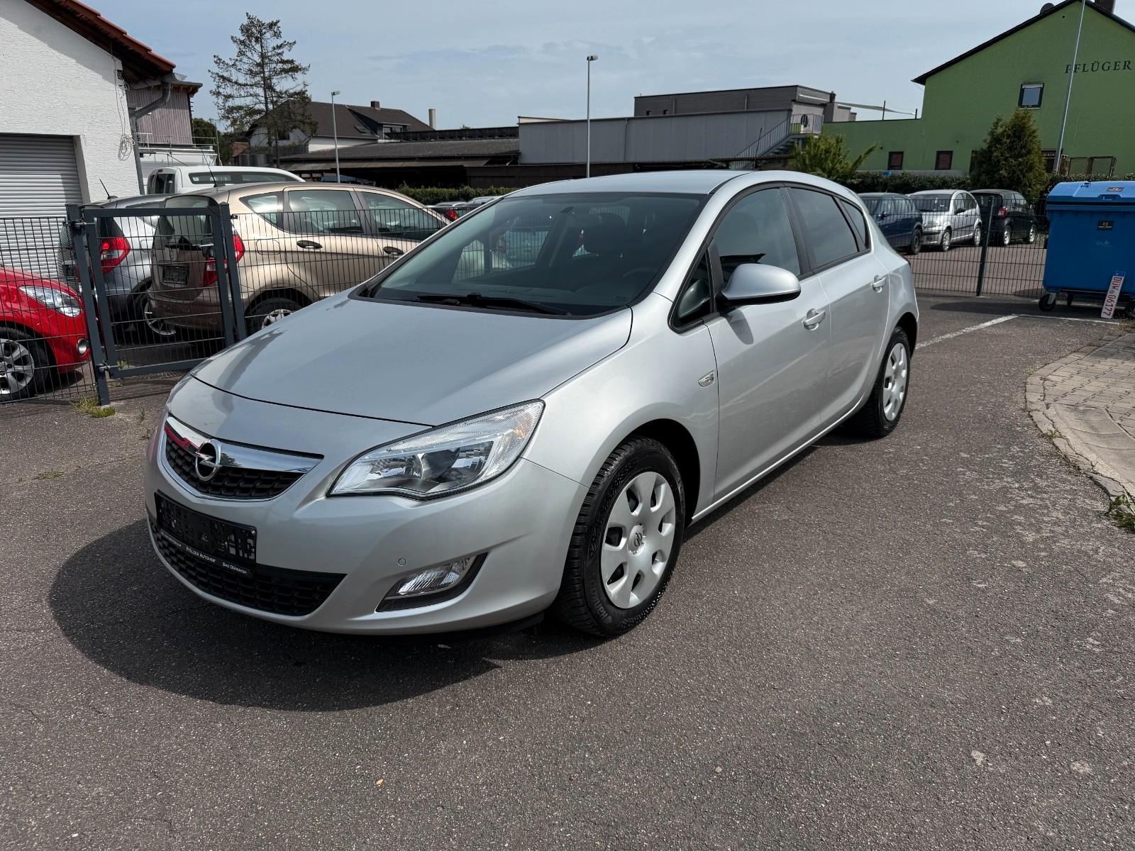 Opel Astra J Lim. 5-trg. Design Edition