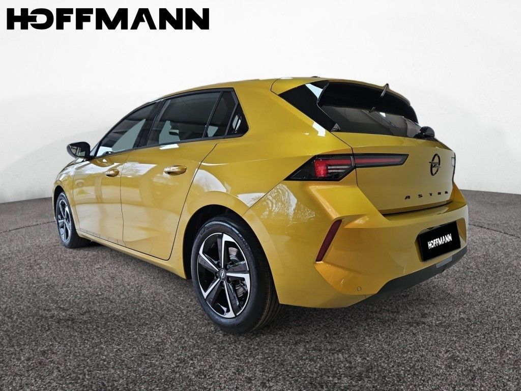Fahrzeugabbildung Opel Astra Hybrid 107 kW Edition (L) Automatik