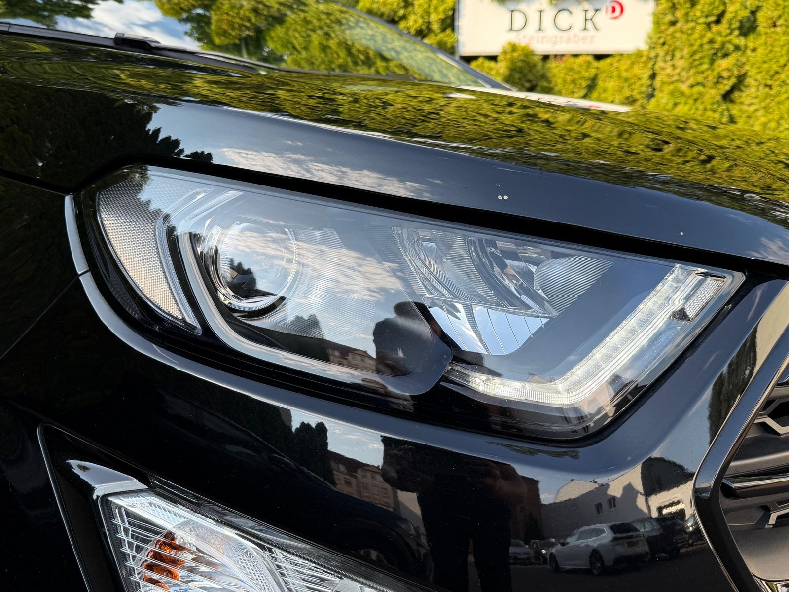 Fahrzeugabbildung Ford EcoSport 1.0EB ST-Line LED+NAV+SHZ+KAM+B&O+ALCAN