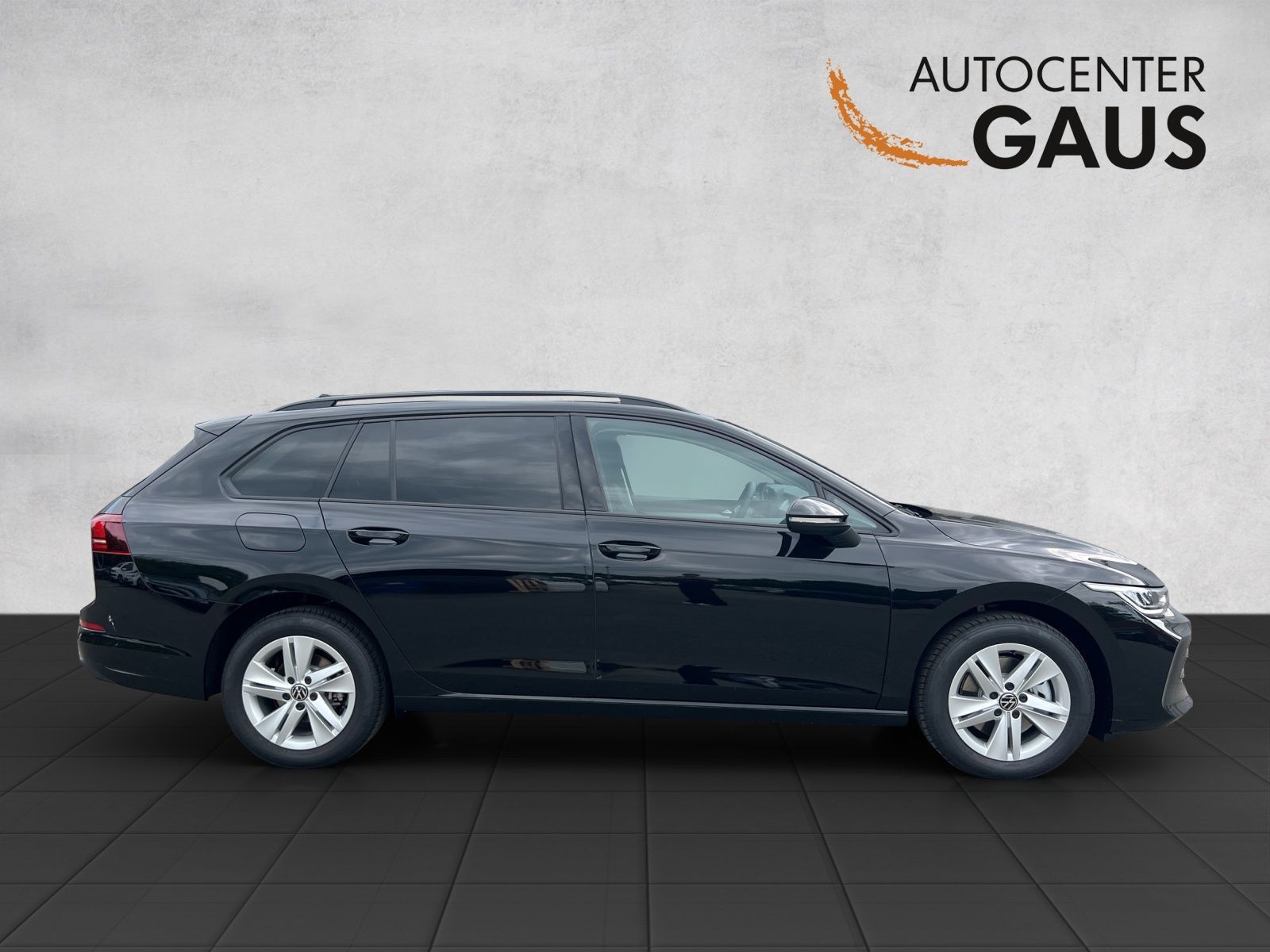 Golf VIII Variant Life 2.0 TDI DSG Navi*ACC*LED