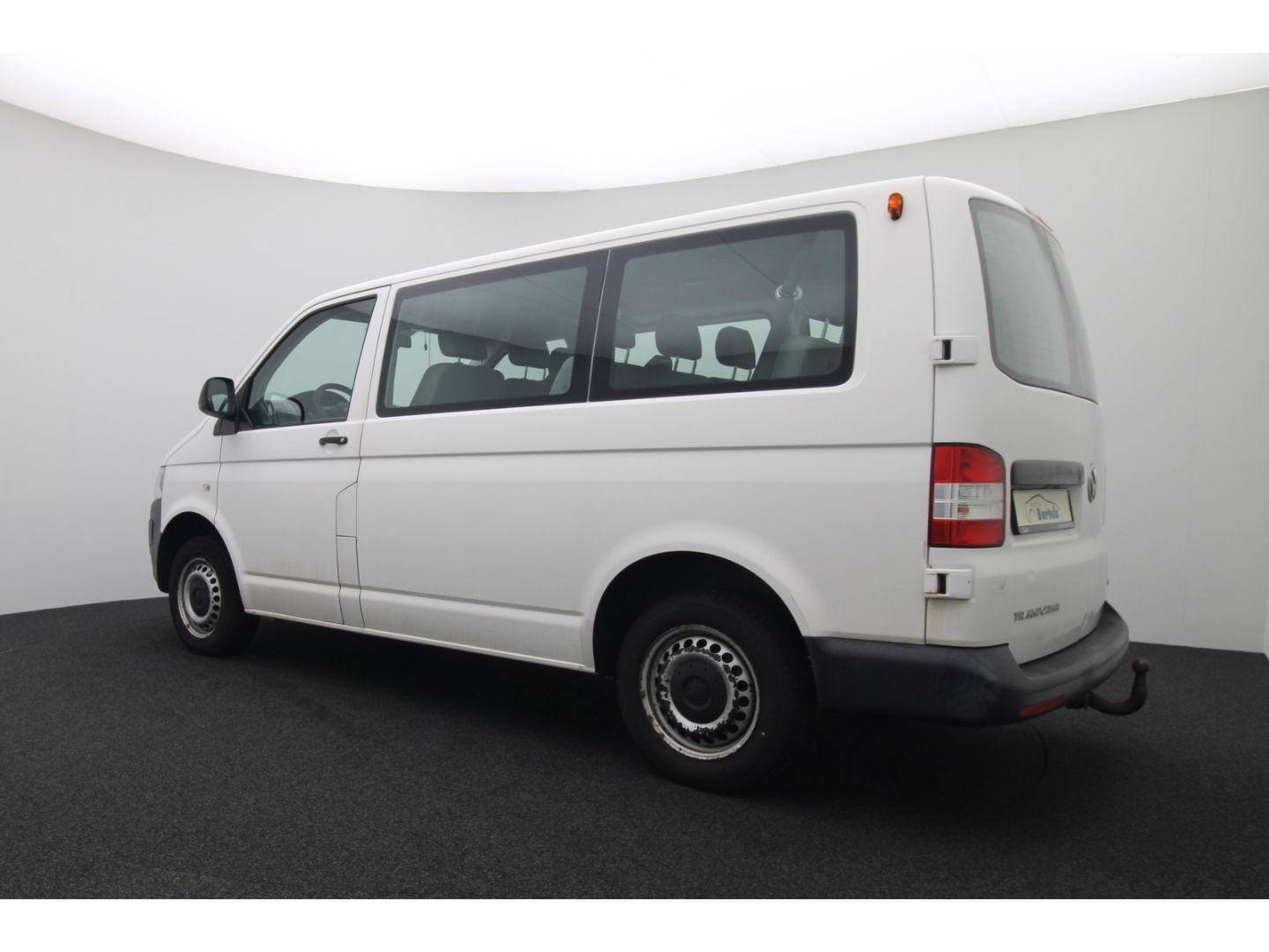 Fahrzeugabbildung Volkswagen T5 2.0 9-Sitzer
