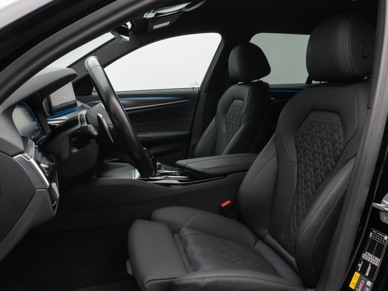 Fahrzeugabbildung BMW 530e xD M Sport Kamera Laser HUD DAB H/K Komfort