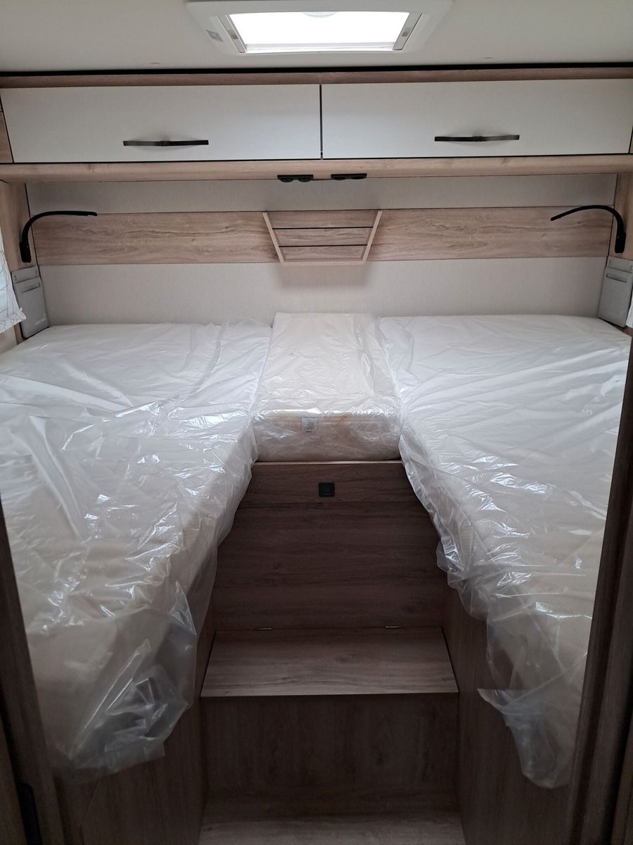Fahrzeugabbildung Eura Mobil Profila T PT 726 EF Dörr 30 Jahre Sonderedition