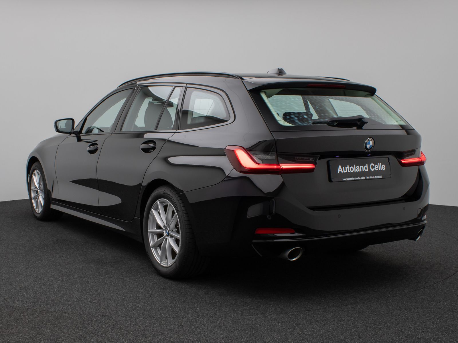 Fahrzeugabbildung BMW 318i DAB CockPit+ PDC Geschwindigkeitsreg LED