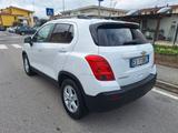 Chevrolet Trax 1.6 BENZINA LS NEOPATENTATI UNICO - weiße Chevrolet Trax