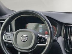 VOLVO XC60 2.0 Diesel  R Design~1steHand~gepflegt